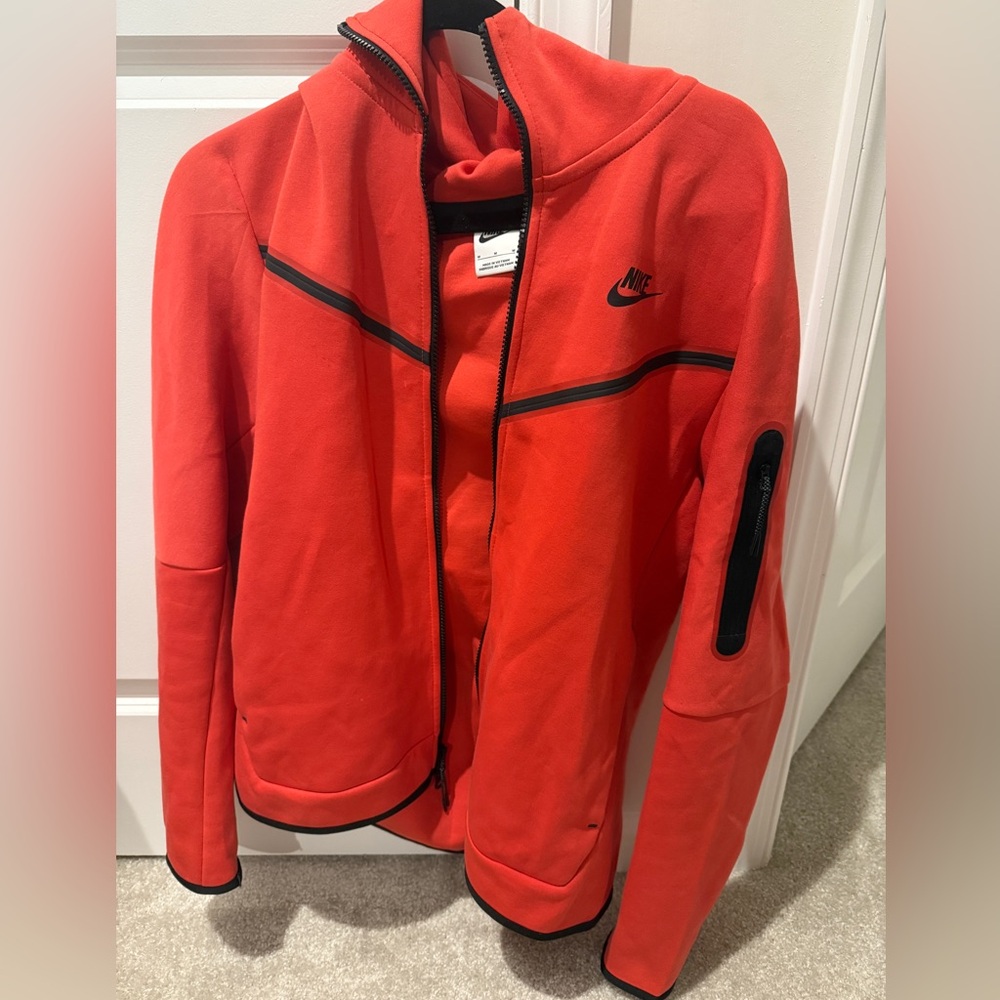 Nike Tech Suit
